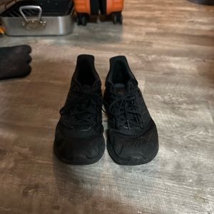 men’s all black adidas size 11.5